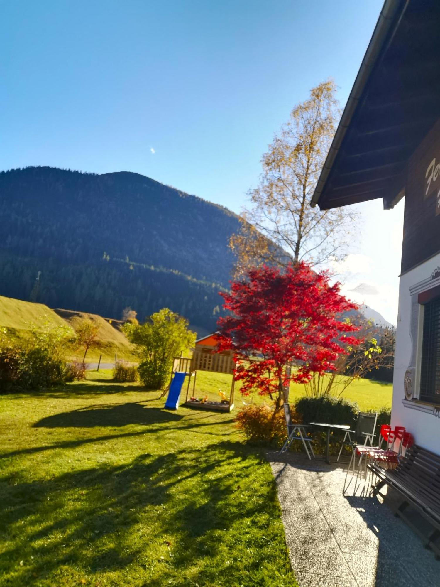 Haus Sprenger Apartment Häselgehr Exterior foto
